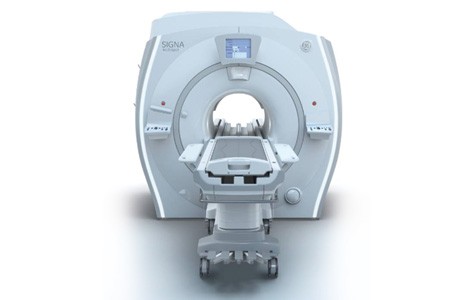 Magnetic resonance imaging (MRI) machine